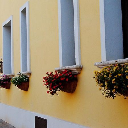 Anticadimora Dei Pepe Bed & Breakfast Salve Exterior photo